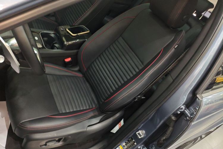 Used Land Rover Discovery Sport 2020 249 PS R-Dynamic Performance Edition
