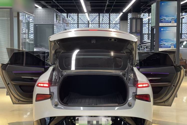 Used XPeng P7 2022 586G
