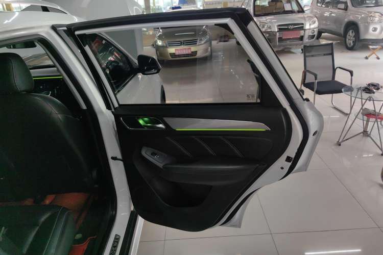 Used Roewe RX5 2019 20T Two-Wheel Drive Automatic 4G Connected Platinum Edition