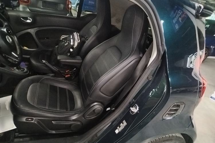 Used smart fortwo 2018 0.9T 66 kW Flowing Green Special Edition China V Standard