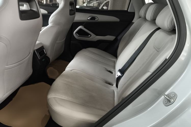 Used BYD Yuan UP 2025 Intelligent Driving Version 401 km Leading Edition