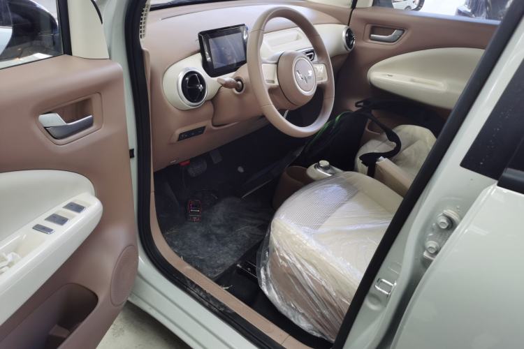 Used Wuling Hongguang MINIEV 2025 Four-Door Version Advanced Edition
