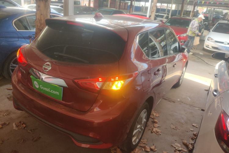 Used Nissan Tiida 2021 1.6L CVT Cool Edition

