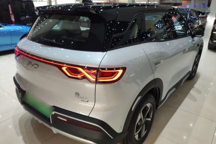 Used BYD Yuan UP 2025 Intelligent Driving Version 401 km Leading Edition
