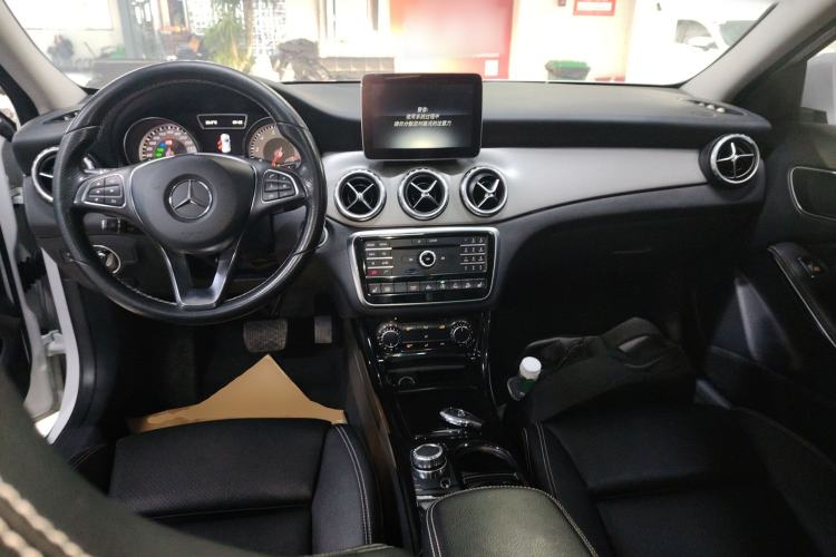 Used Mercedes-Benz GLA 2017 GLA 220 4MATIC Fashion Model
