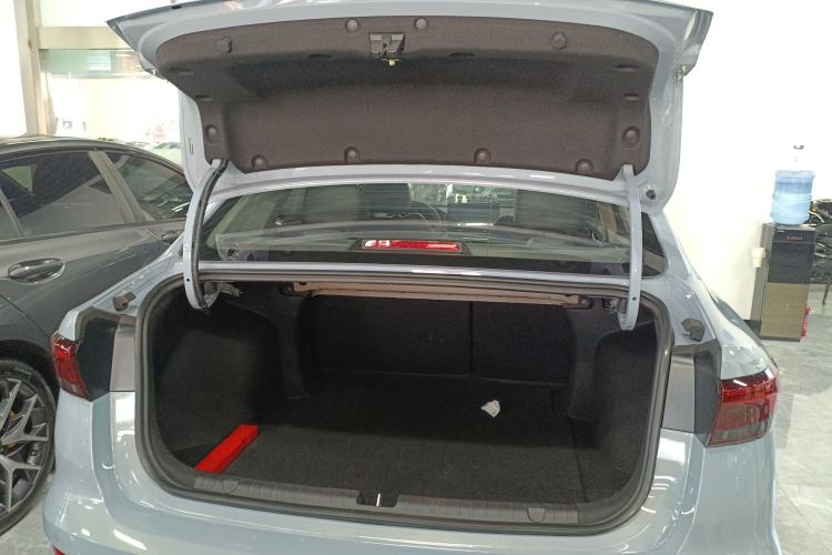 Used Geely Auto Emgrand 2025 4th Generation 1.5L CVT Luxury Version
