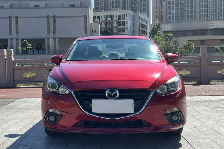 Used Mazda Mazda 3 Axela 2016 Sedan 1.5L Automatic Luxury Model