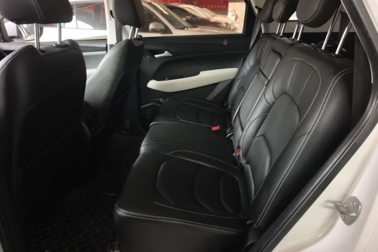 Used Baojun 530 2019 1.5T Manual Luxury 7-seater National V
