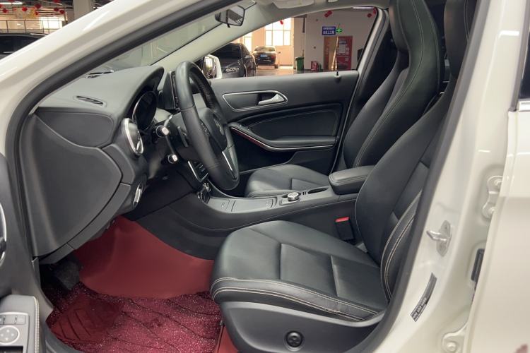 Used Mercedes-Benz GLA 2015 GLA 200 Fashion Model