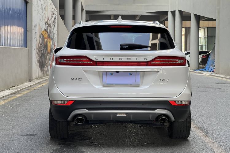 Used Lincoln MKC 2017 2.0T Two-Wheel Drive Deluxe Edition
