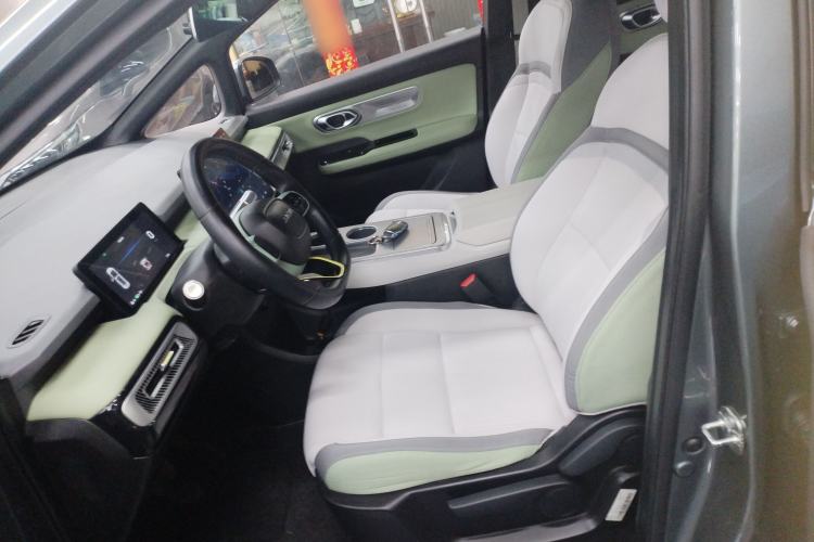 Used AION Y 2022 Plus 70 Enjoy Edition