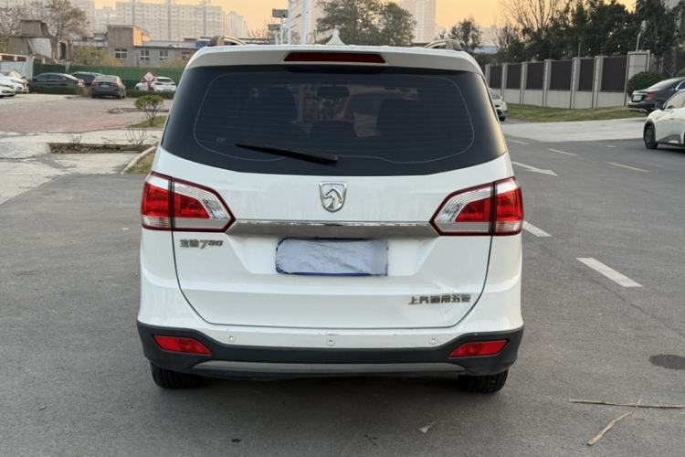 Used Baojun 730 2014 1.5L manual Comfort version 7 seats
