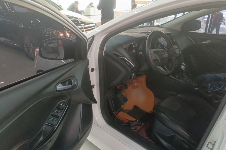 Used Ford Focus 2017 1.5T CTCC White and Black Limited Edition
