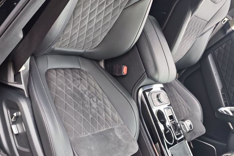 Used Hongqi HS7 2022 2.0T DCT Two-Wheel Drive Smart Connect Flagship Edition Five Seats