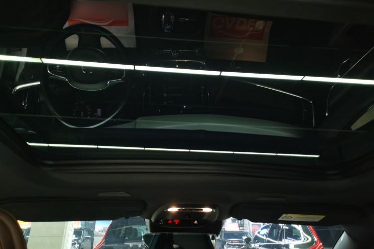 Used Volvo V90 2021 Cross Country B5 AWD Smart Range Edition
