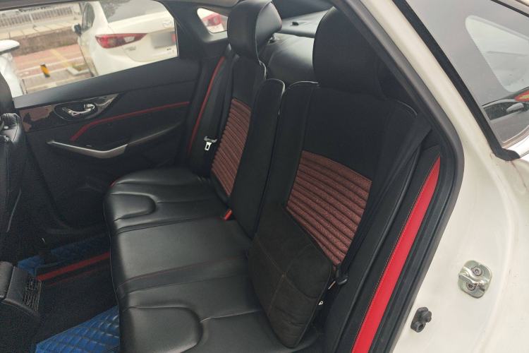 Used Venucia D60 2020 1.6L XE CVT Enjoyment Edition
