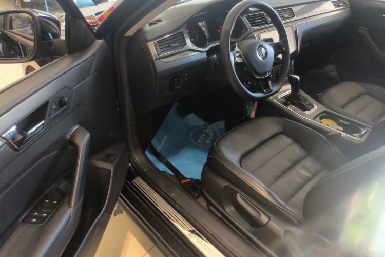 Used Volkswagen Passat 2016 1.8T Government Procurement Version (CEA Engine + 6AT)
