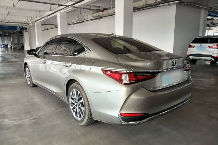 Used Lexus ES 2022 200 Luxury Edition

