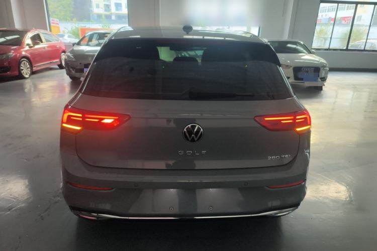 Used Volkswagen Golf 2023 Facelift 280TSI DSG Pro
