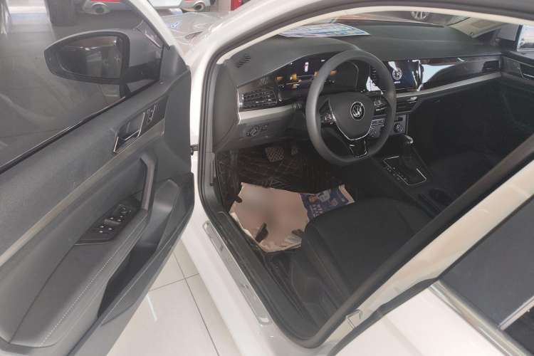 Used Volkswagen Lavida 2021 1.5L Automatic Comfort Edition
