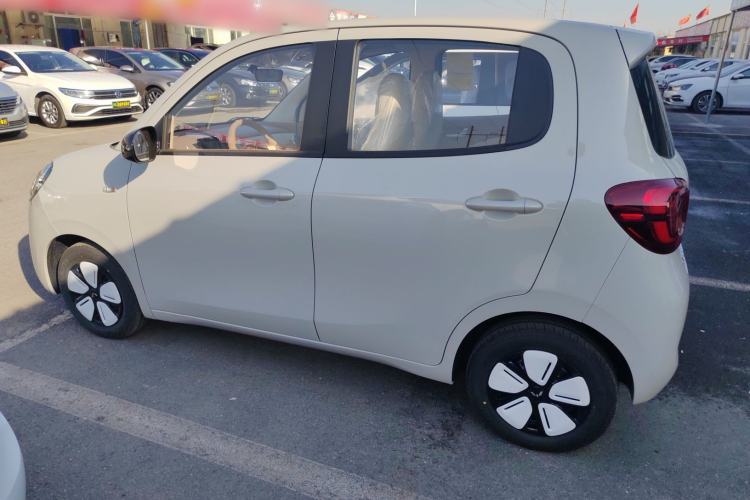 Used Wuling Hongguang MINIEV 2025 Four-Door Version Advanced Edition
