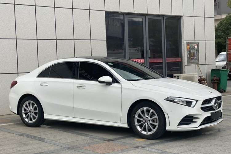 Used Mercedes-Benz A-Class 2021 A 200 L Sport Sedan Fashion Model
