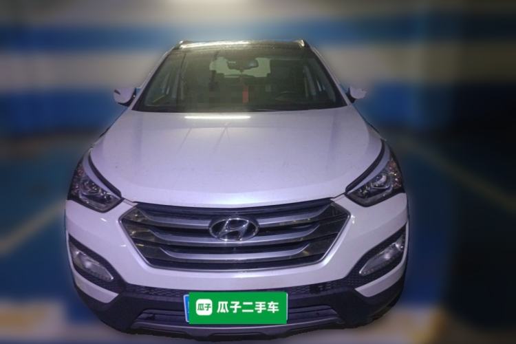 Used Hyundai Santa Fe 2015 2.0T Automatic 4x4 Smart 7-Seater
