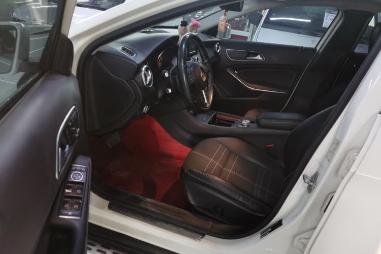 Used Mercedes-Benz GLA 2015 GLA 200
