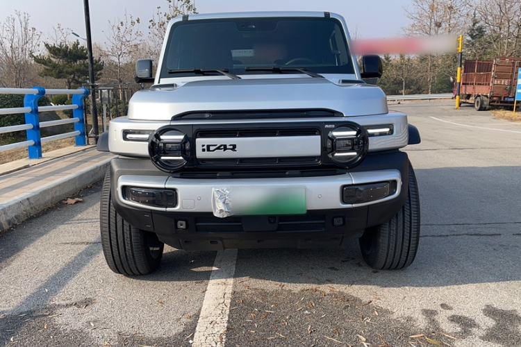 Used  V23 2025 501 Four-Wheel Drive Intelligent Driving Version
