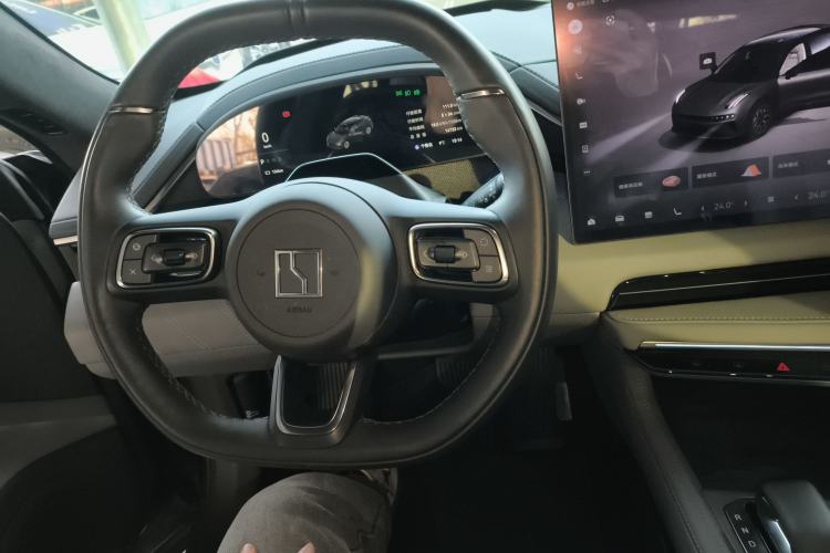 Used Zeekr 001 2025 WE Edition 100 kWh Rear-Wheel Drive
