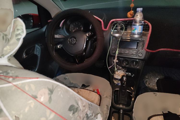 Used Volkswagen Polo 2016 1.6L Automatic Comfort Model