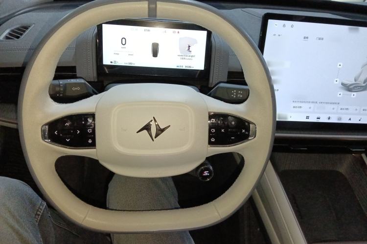 Used  eπ007 2024 Pure Electric 540 All-Wheel Drive Max Edition
