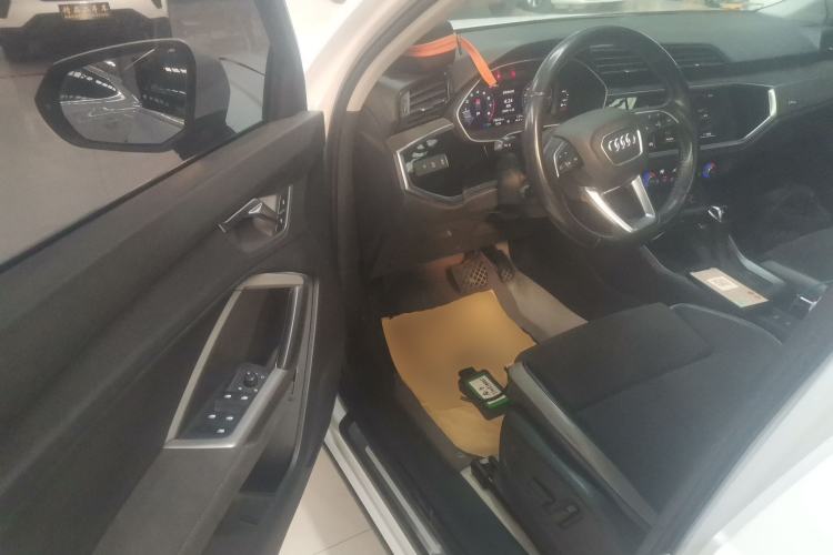 Used Audi Q3 2020 35 TFSI Ambition Dynamic Edition
