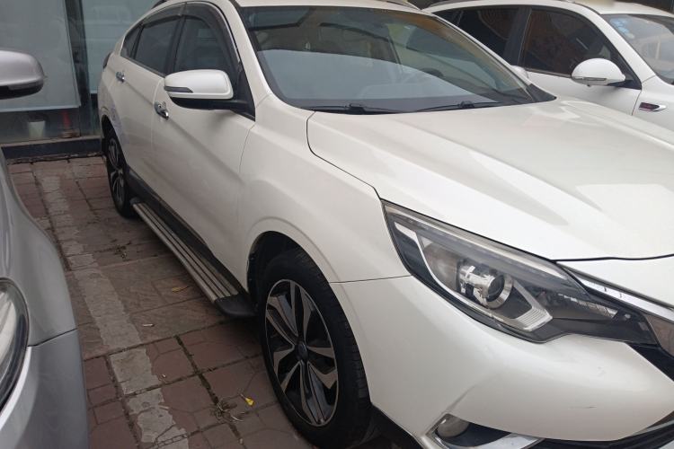 Used Venucia T90 2017 2.0L Manual ZhiShang Edition
