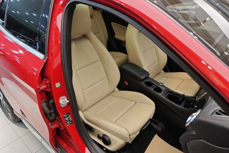 Used Mercedes-Benz GLA 2016 GLA 200 Fashion Model
