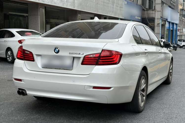 Used BMW 5 Series 2017 520Li Elegant Edition
