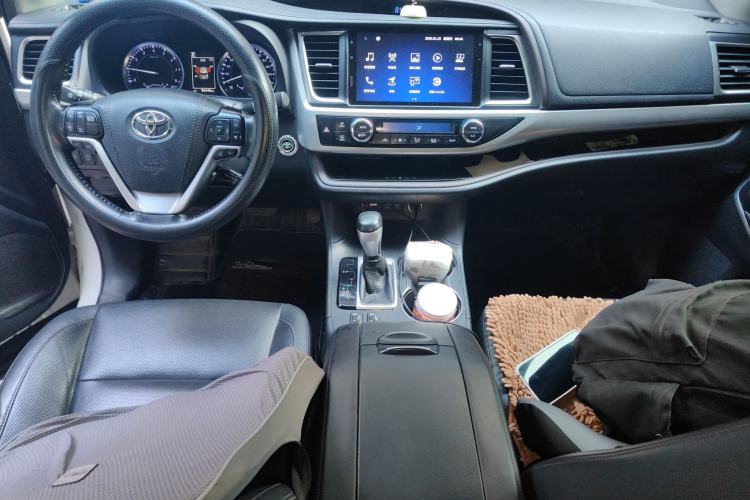 Used Toyota Highlander 2018 2.0T Four-Wheel Drive Prestige Version 7 Seats China VI Standard