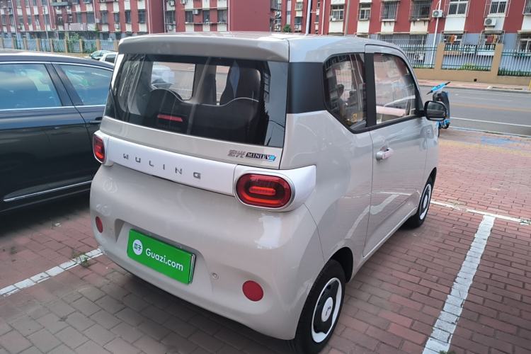 Used Wuling Hongguang MINIEV 2024 3rd Generation 215km Youth Edition
