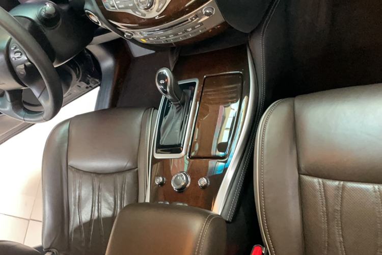 Used Infiniti QX60 2018 2.5 S/C Hybrid Four-Wheel Drive All-Terrain Version China VI Standard
