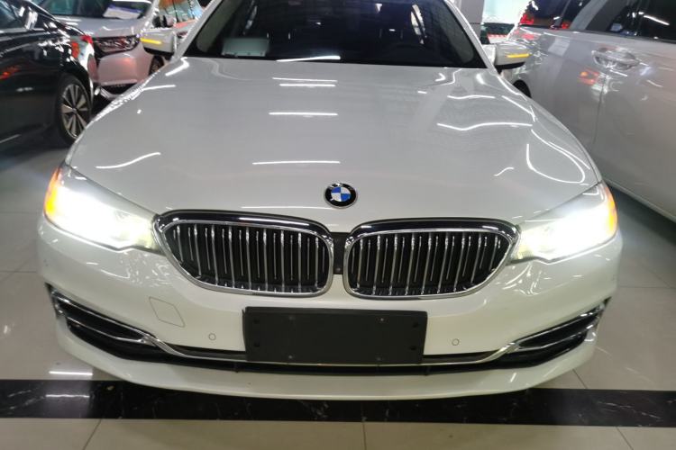 Used BMW 5 Series 2019 525Li Luxury Package