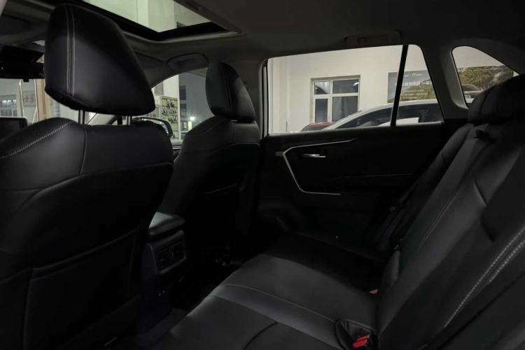 Used Toyota RAV4 2020 2.0L CVT 4x4 Trend Edition
