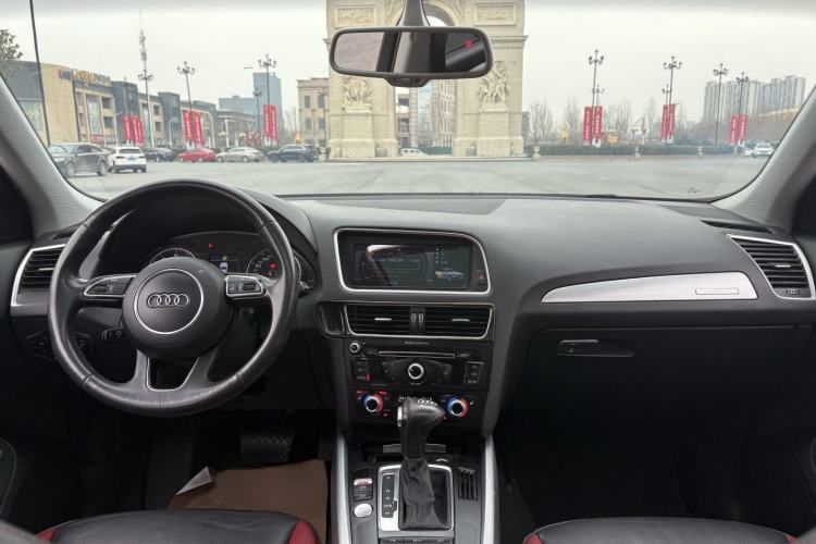 Used Audi Q5 2017 Plus 40 TFSI Technology Model
