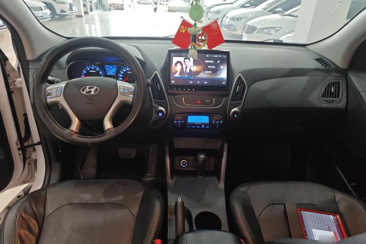 Used Hyundai ix35 2015 2.0L Automatic 2WD Smart Version China V Standard

