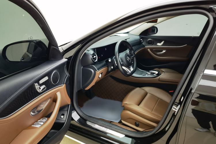 Used Mercedes-Benz E-Class 2018 Facelift E 200 L Sport Edition
