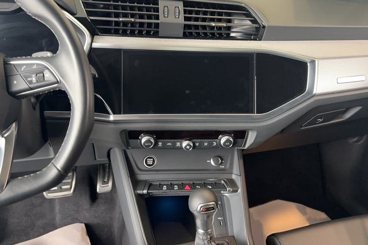 Used Audi Q3 2024 35 TFSI Fashion Dynamic Edition
