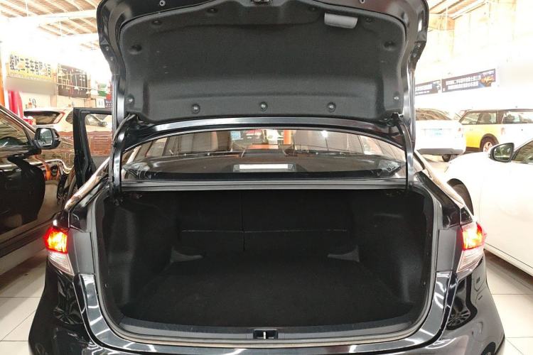 Used Toyota Levin 2019 185T CVT Luxury Edition China VI Standard
