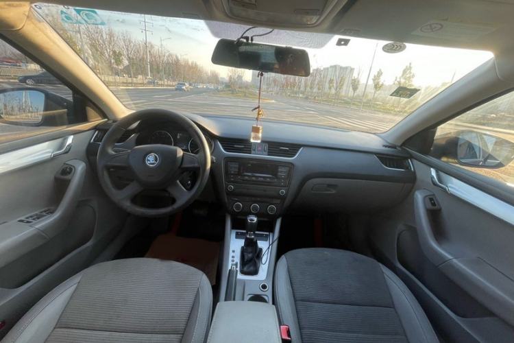 Used Skoda Octavia 2015 1.6L Automatic Yijie Edition