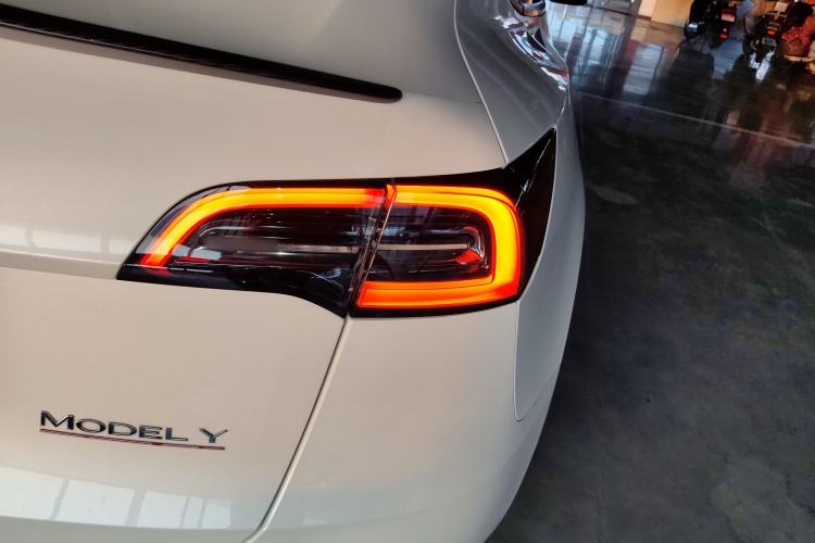 Used Tesla Model Y 2022 Performance High-Performance All-Wheel-Drive Version
