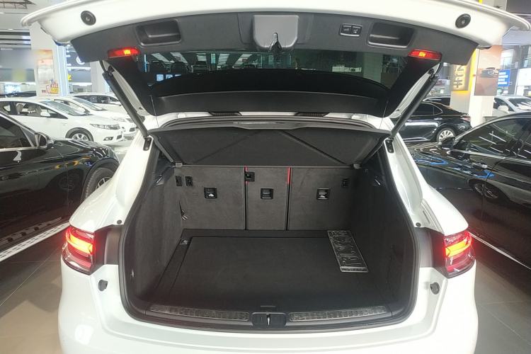 Used Porsche Macan 2023 Macan 2.0T