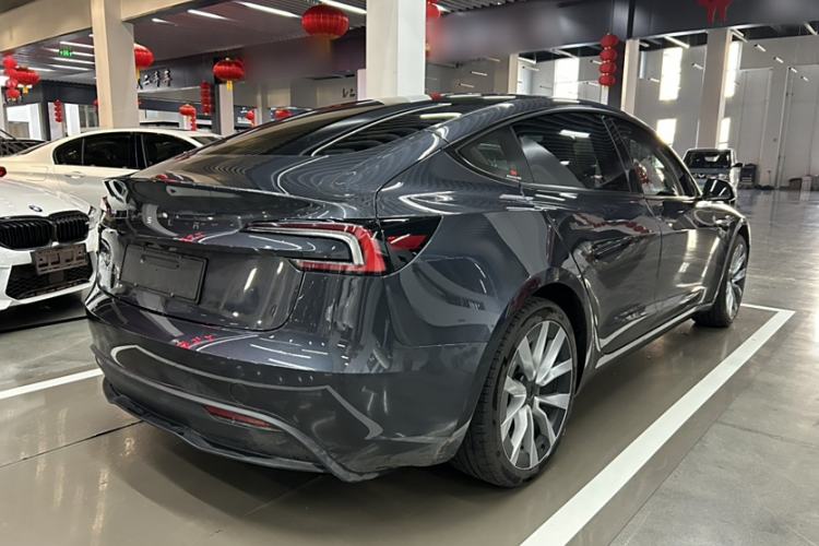 Used Tesla Model 3 2025 Rear-Wheel-Drive Version
